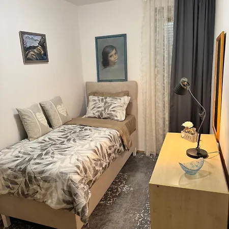 Sofi דירה מוסטר