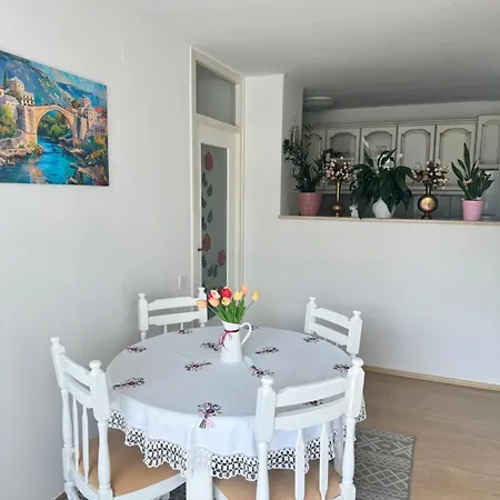 Apartman Sofi *